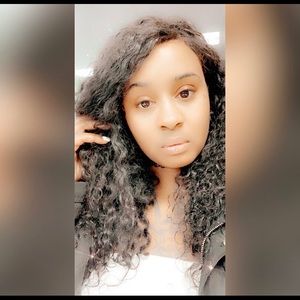 Meet your Posher, Brianna